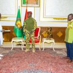 Burkina Faso : Le Capitaine Ibrahim TRAORÉ et la gouvernance par l’exemple et la transparence